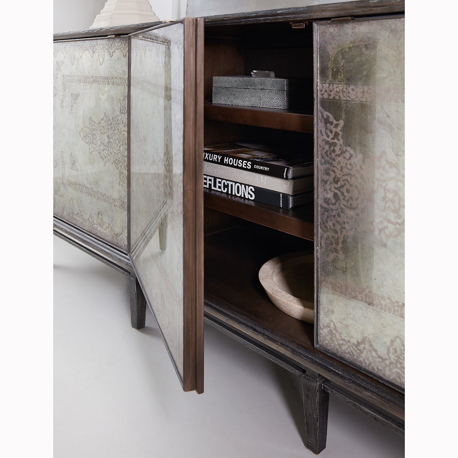 Hooker Furniture Melange Rosella Console
