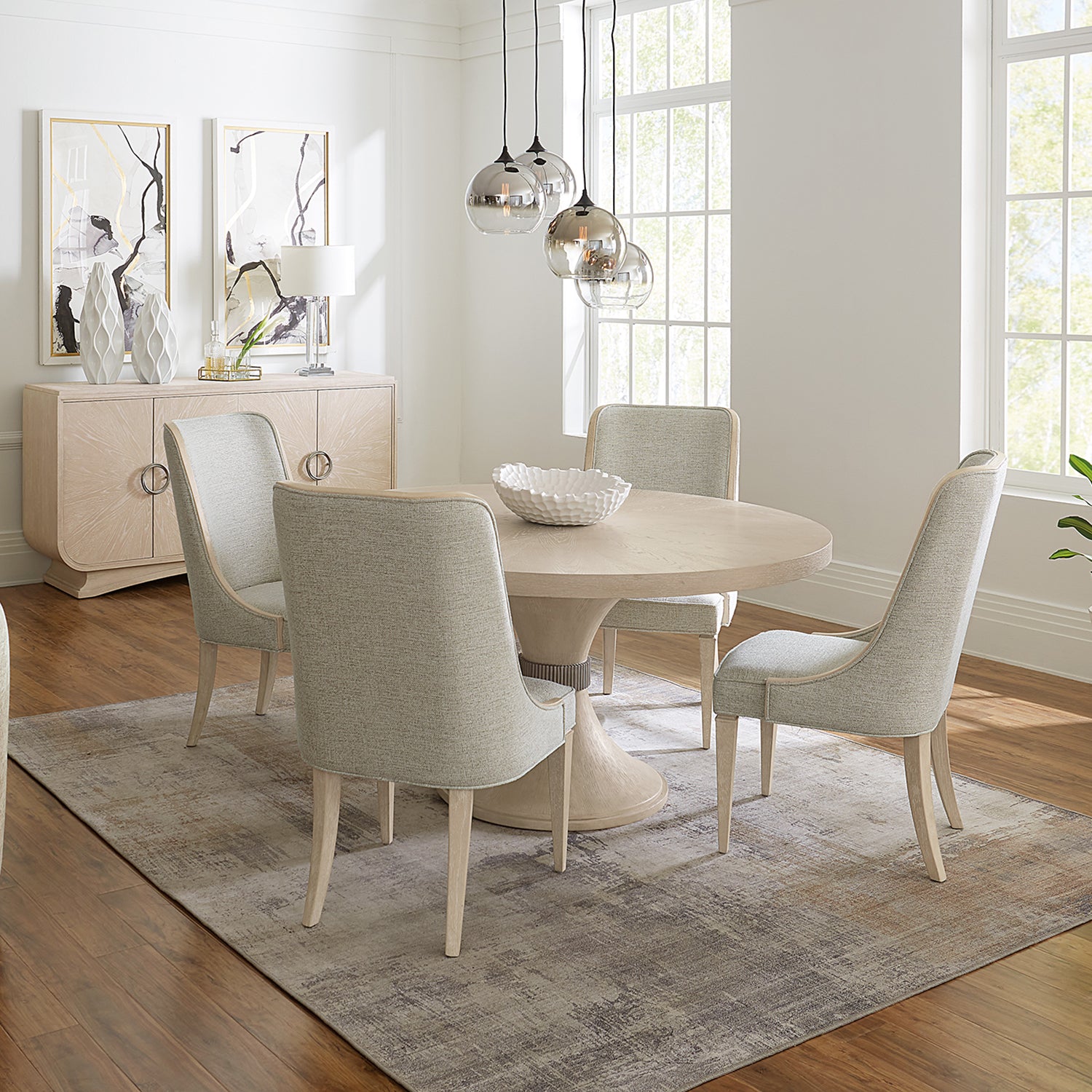 Hooker Furniture Nouveau Chic Buffet