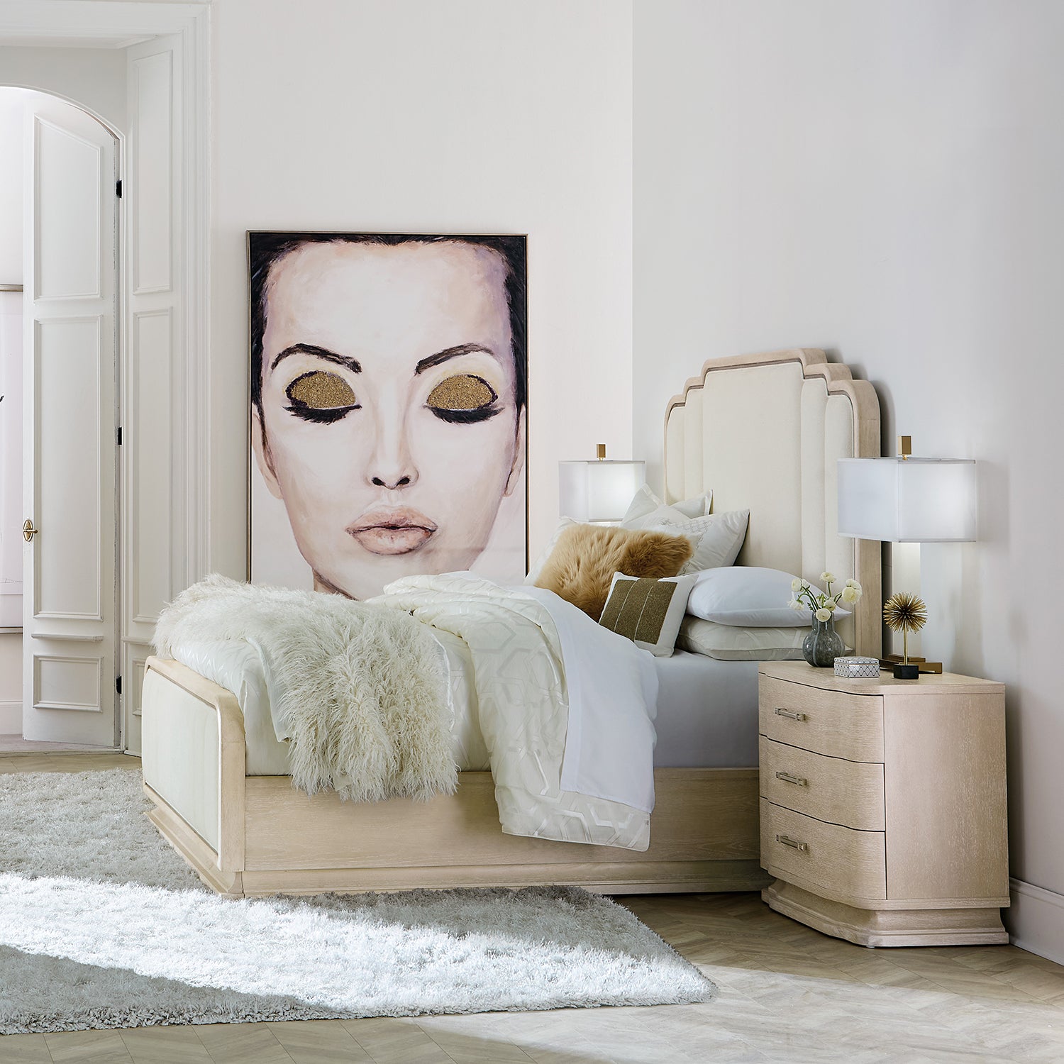 Hooker Furniture Nouveau Chic Upholstered Bed