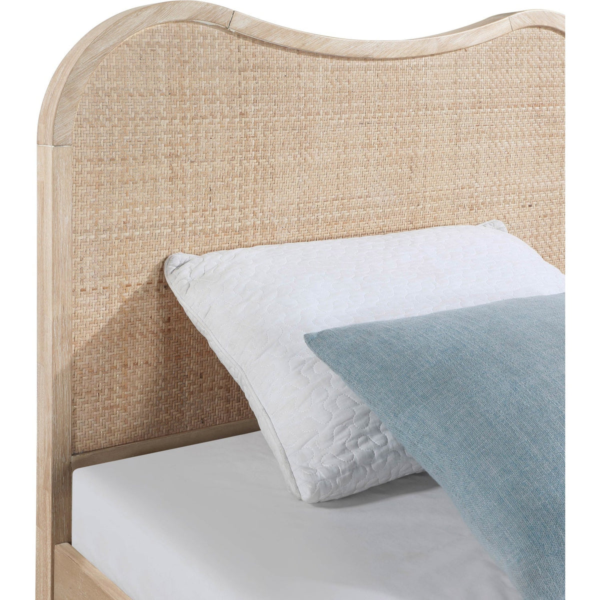 Windsor Natural Cane And Solid Wood Bed