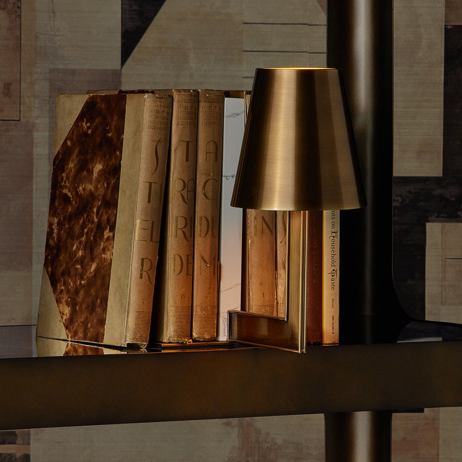 Currey & Co Pilote Cordless Table Lamp