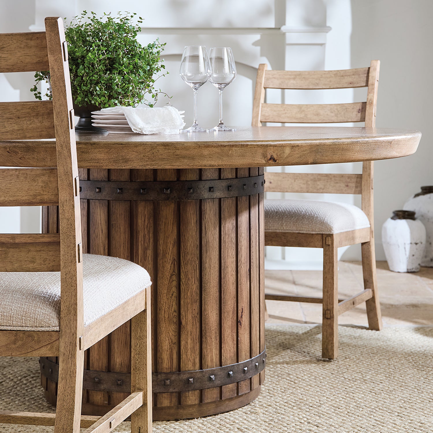 Hooker Furniture Vineyard Row Round Dining Table