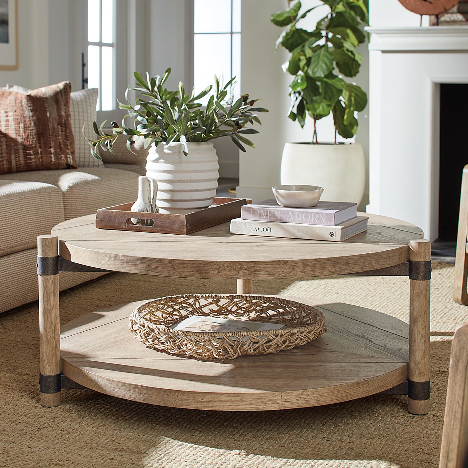 Hooker Furniture Vineyard Row Round Cocktail Table