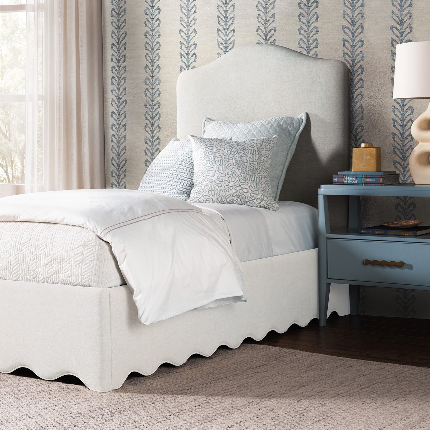 Hooker Furniture Commerce and Market Liv Broadway Dune Twin Upholstered Bed