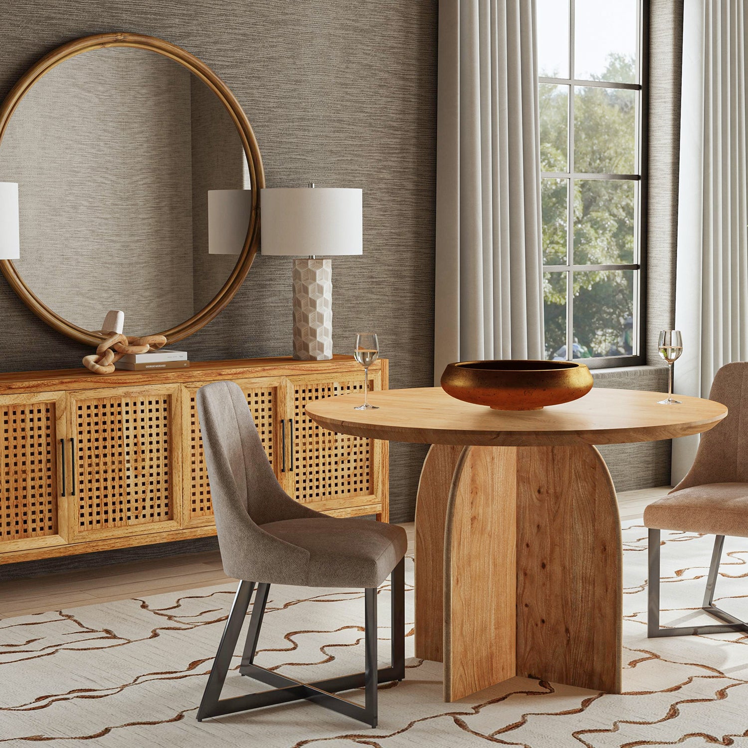 Bassett Mirror Bartlett Dining Table