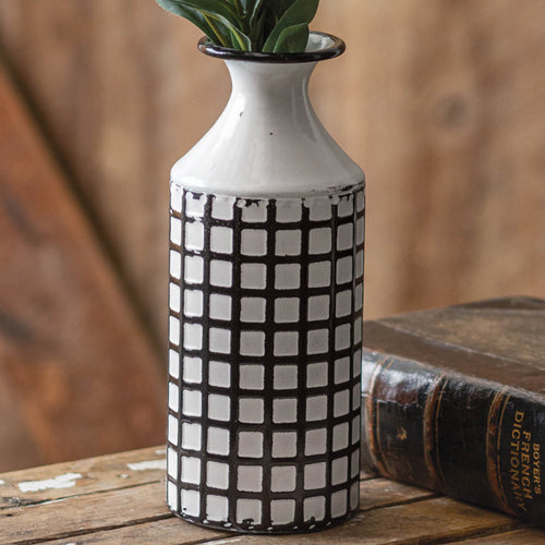 Skinny Lattice Pattern Vase
