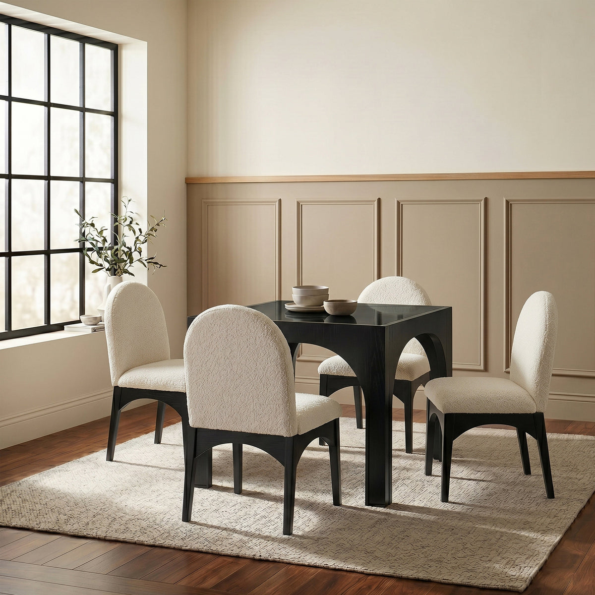 Waldorf 36.25in Black Tempered Glass Top Dining Table