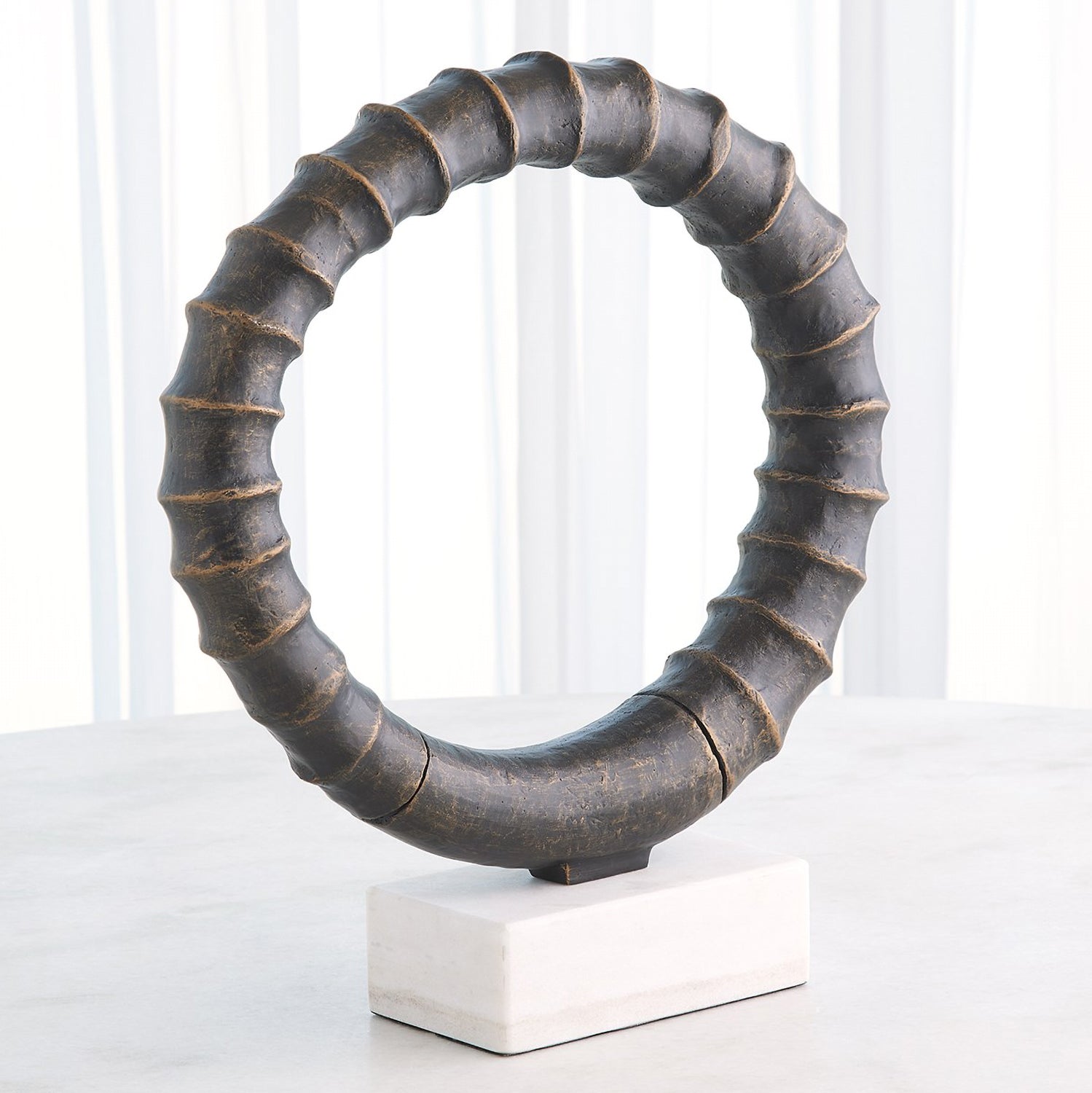 Global Views Infinity Horn Sculpture