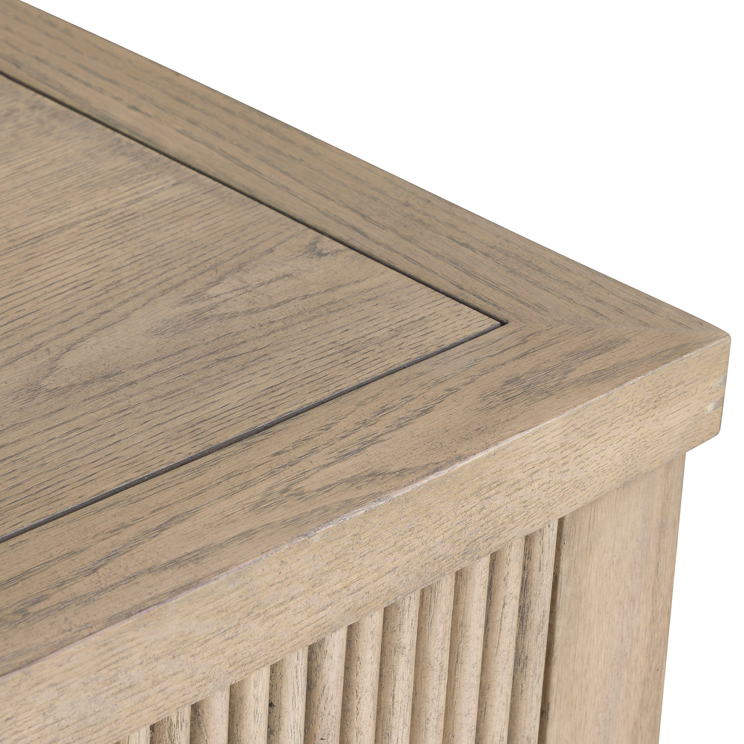Everett Three Drawer Chest design detail