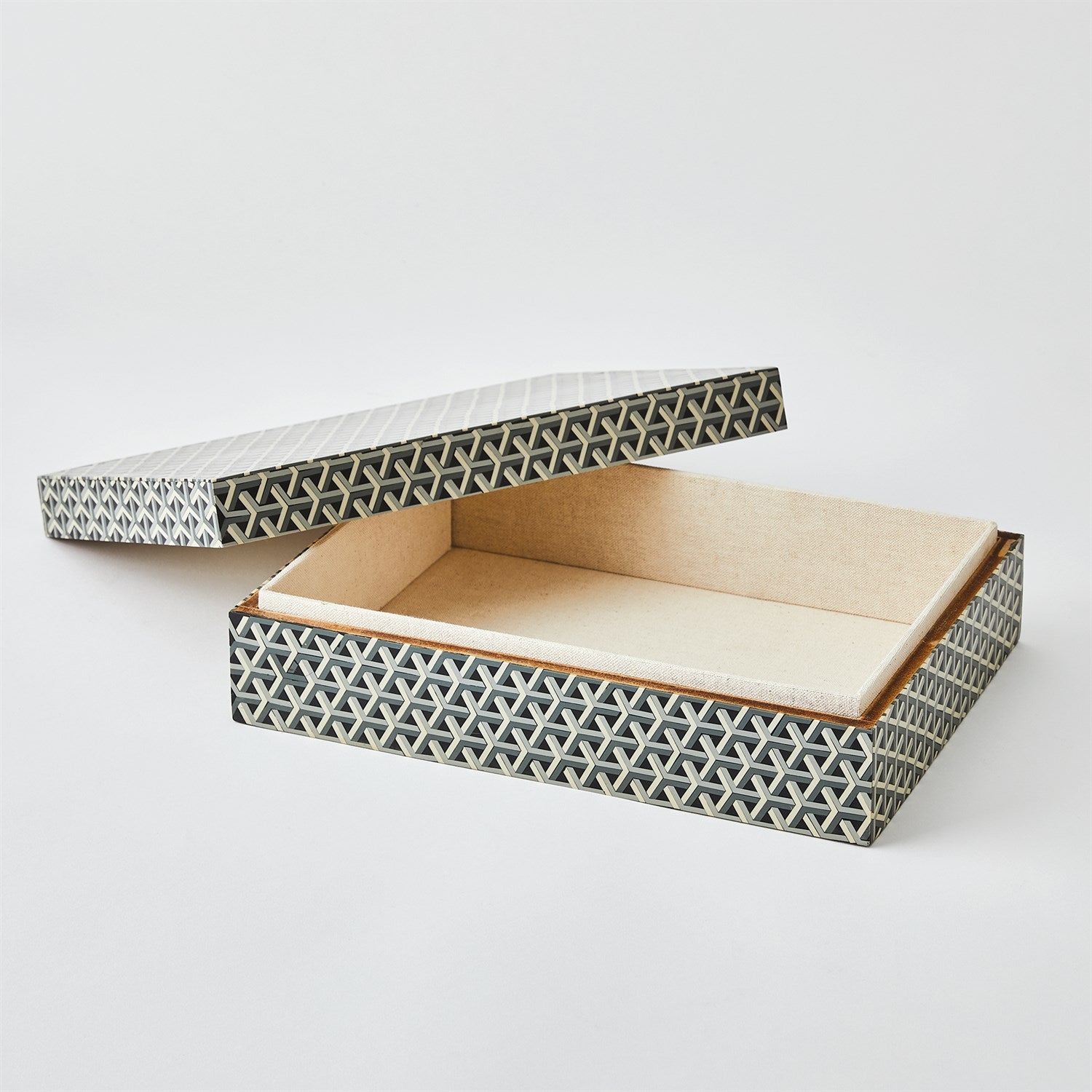 Global Views Interwoven Box