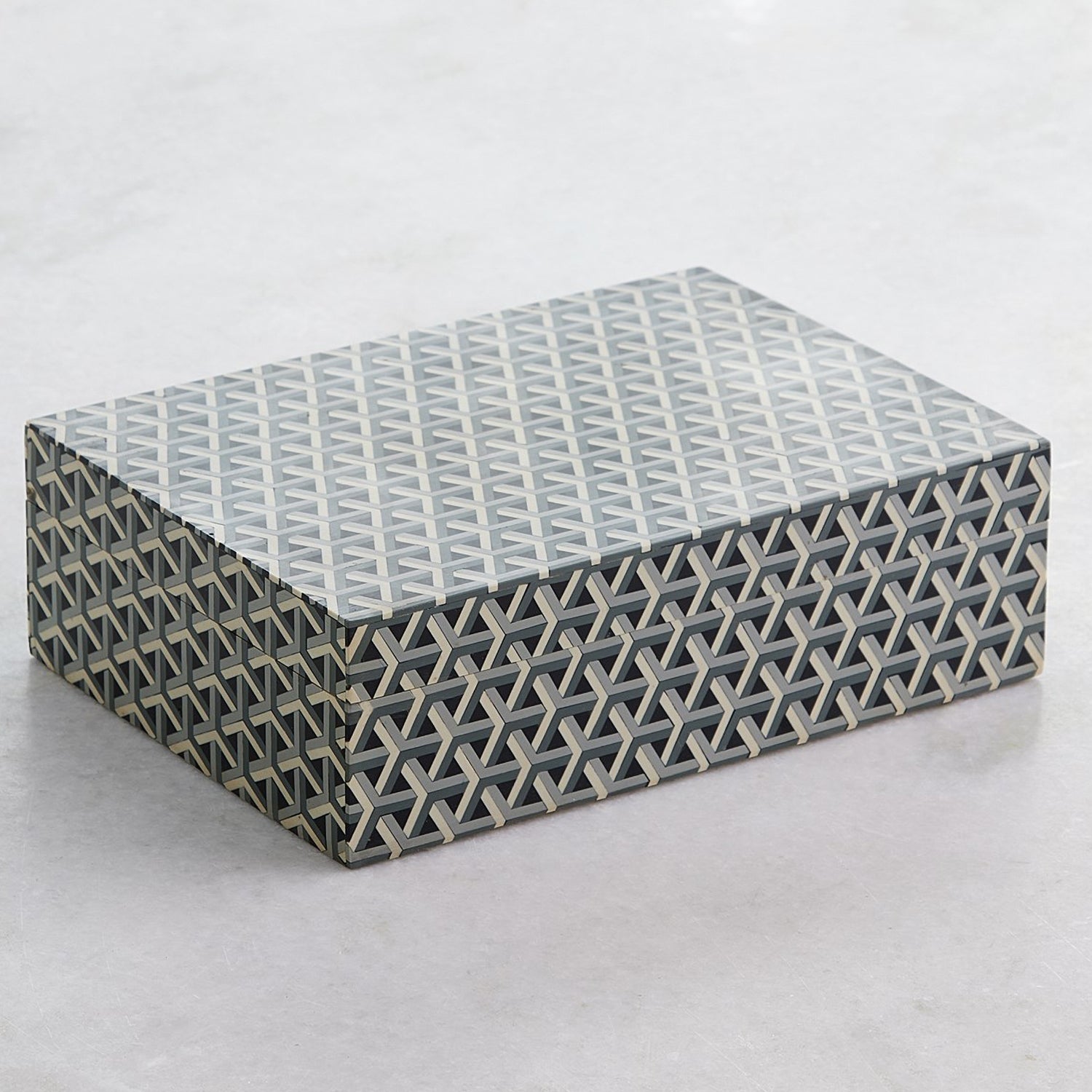 Global Views Interwoven Box