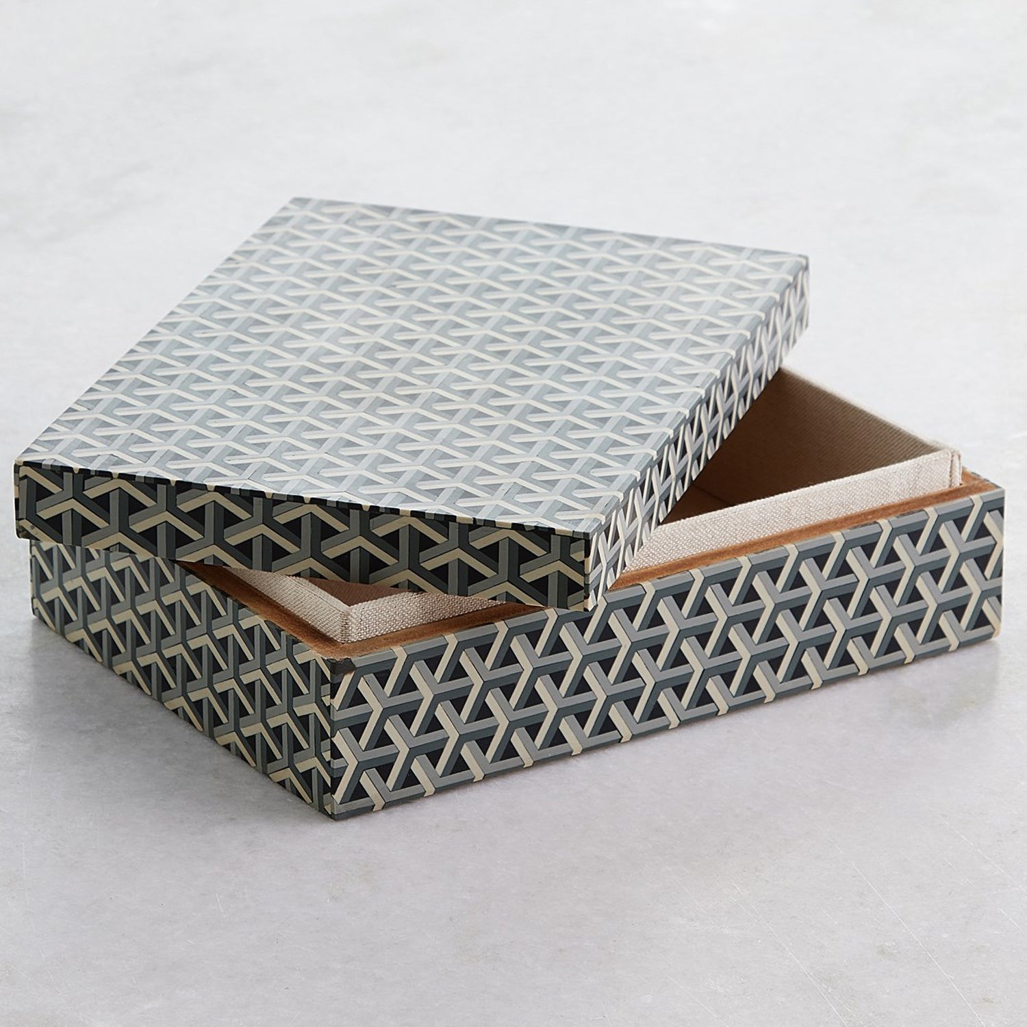 Global Views Interwoven Box