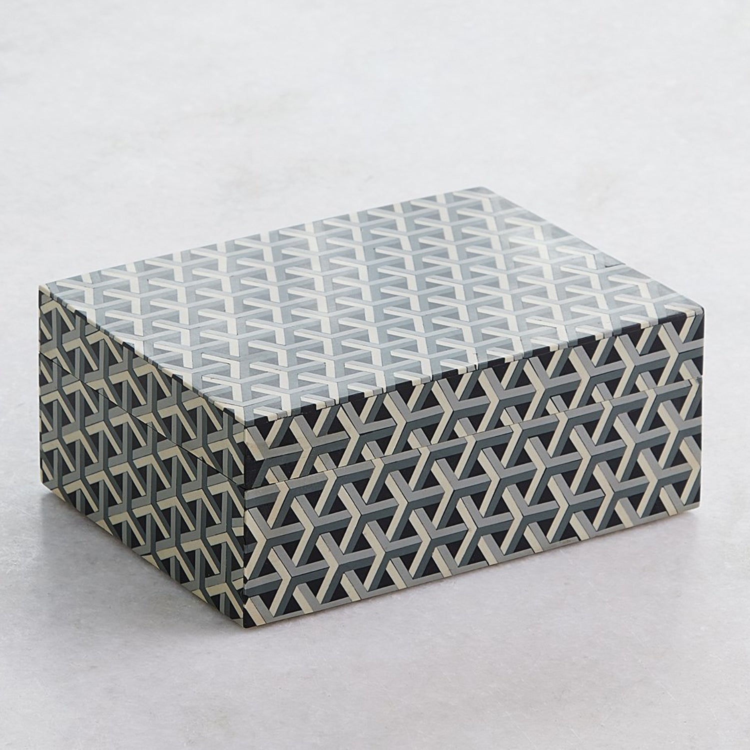 Global Views Interwoven Box