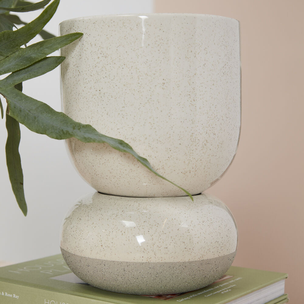 Tartu Pot with Saucer