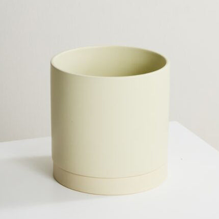 Romey Neutral Pot with Saucer