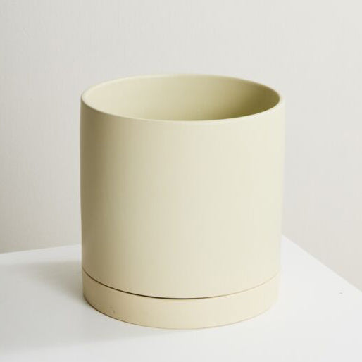 Romey Neutral Pot with Saucer