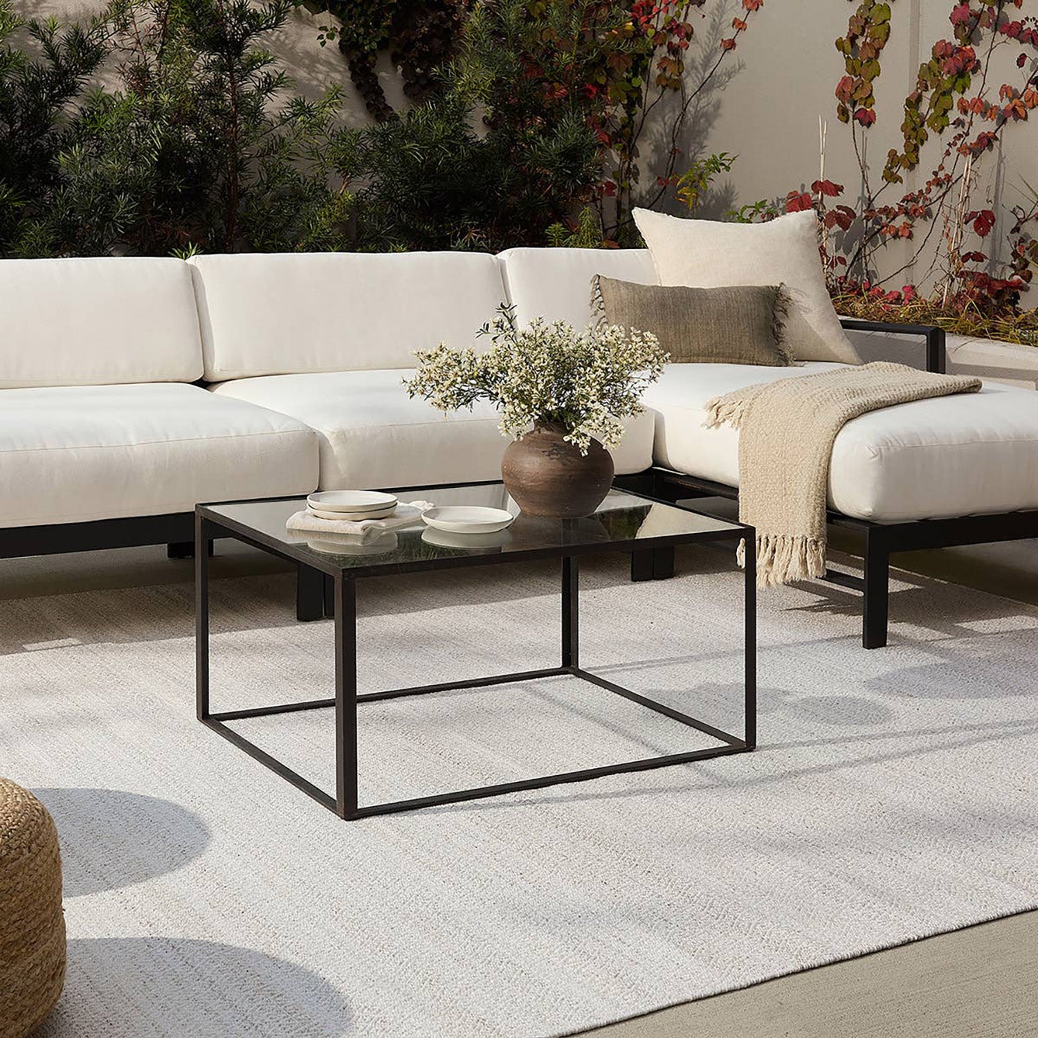 Jaipur Living Almas Imogen Indoor/Outdoor Rug