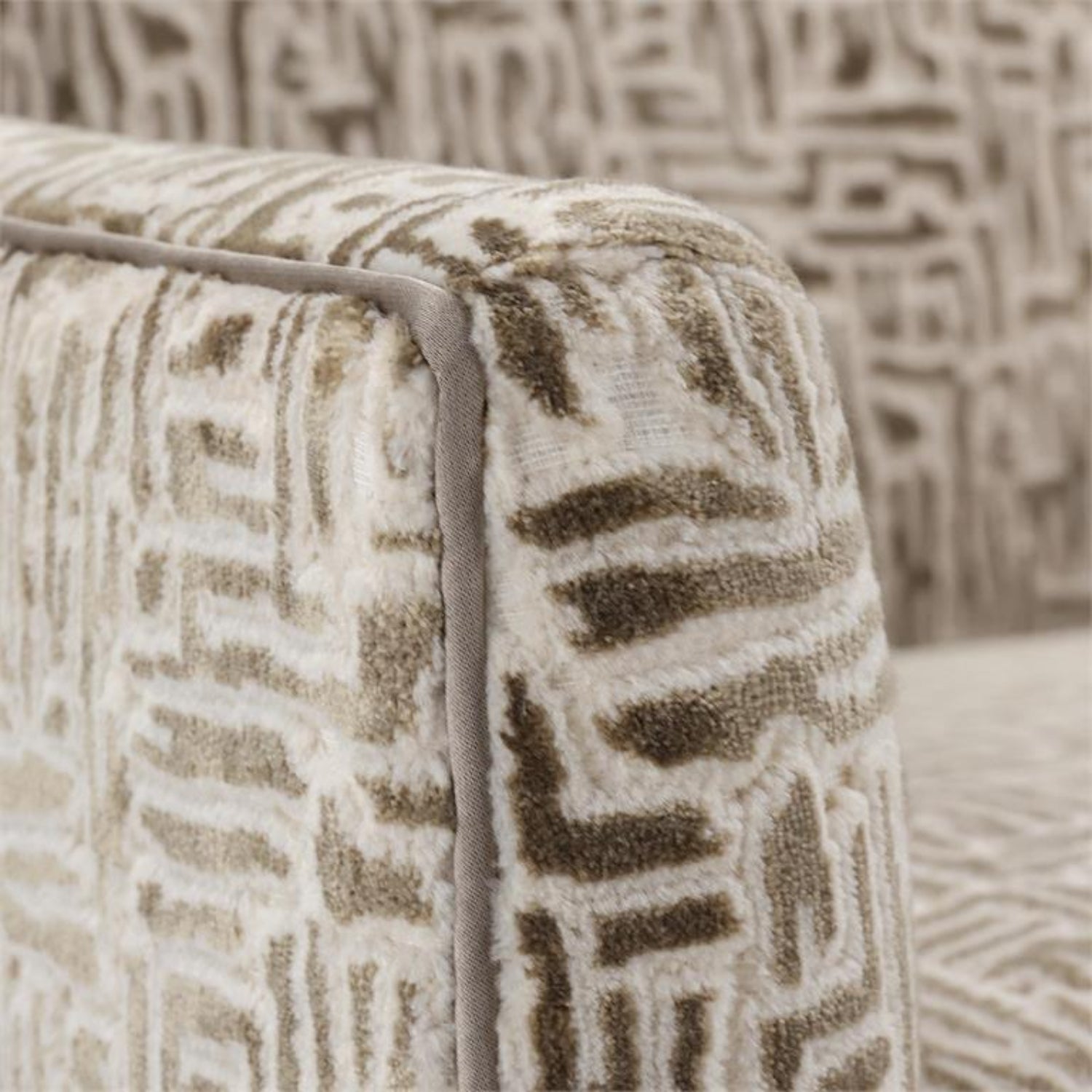 John Richard Chorro 4073 Occasional Chair
