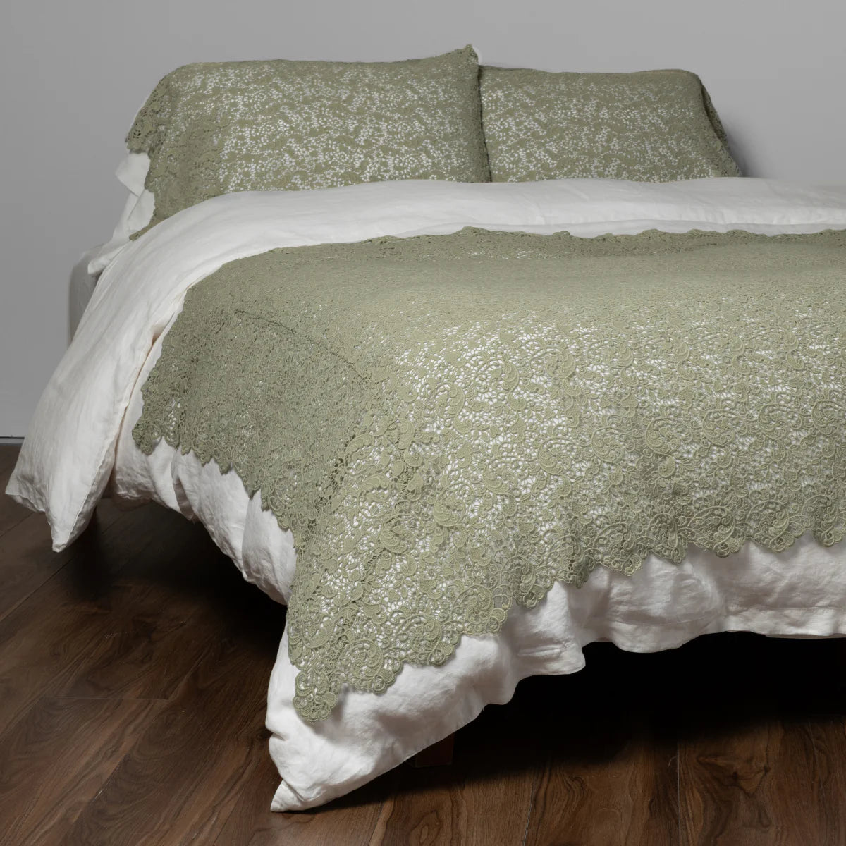Bella Notte Allora Bed Scarf