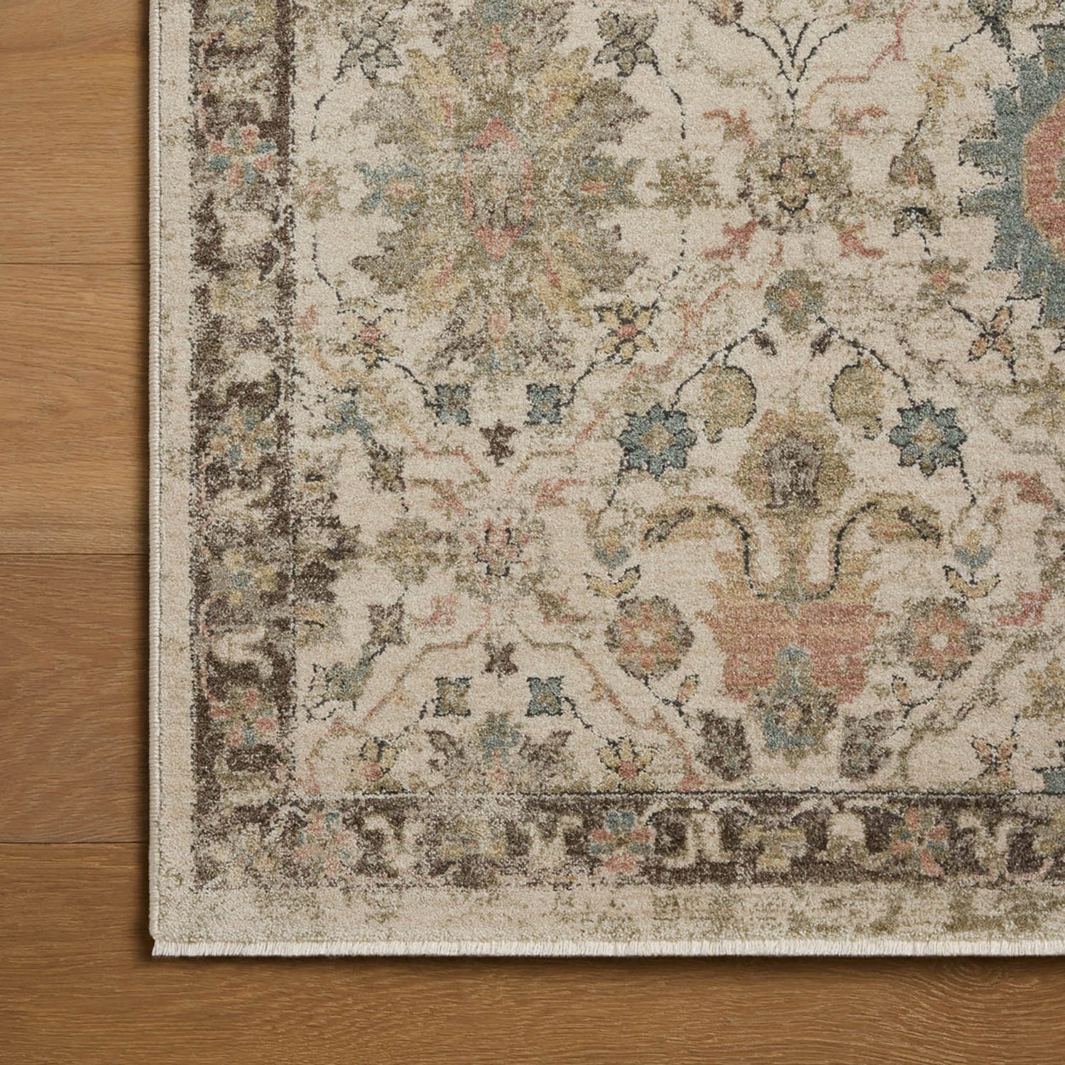 Loloi Briar Ivory/Multi Power Loomed Rug