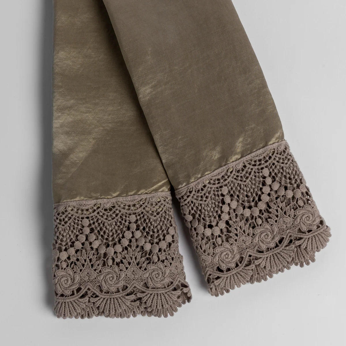 Bella Notte Paloma Mattine Pillowcase