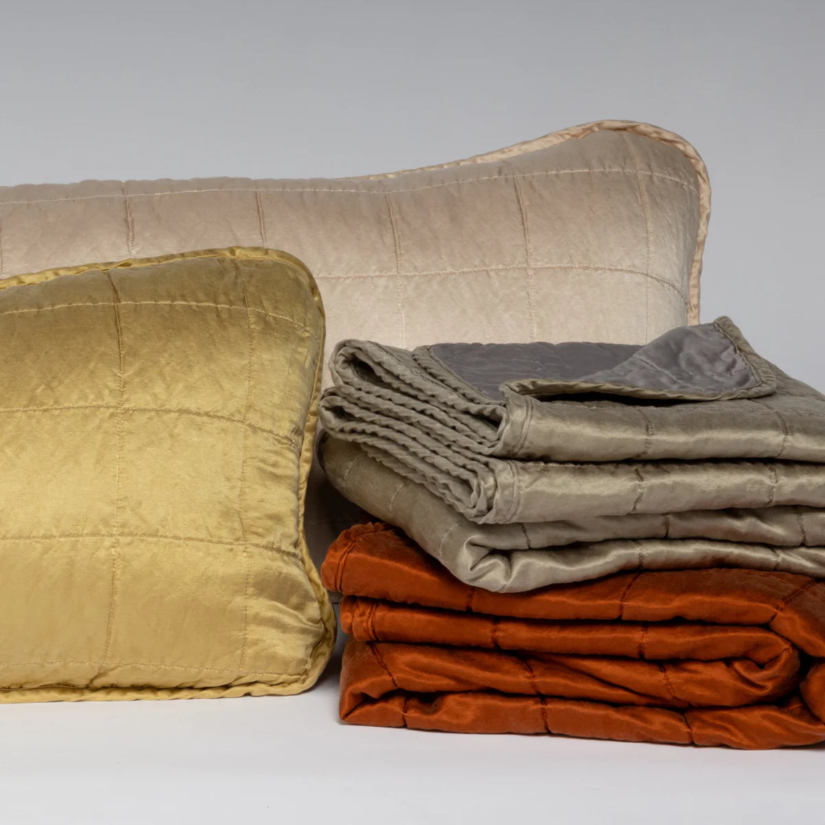 Bella Notte Sel Throw Pillow