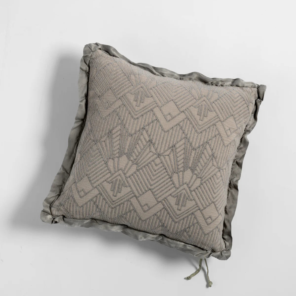 Bella Notte Trettino Throw Pillow