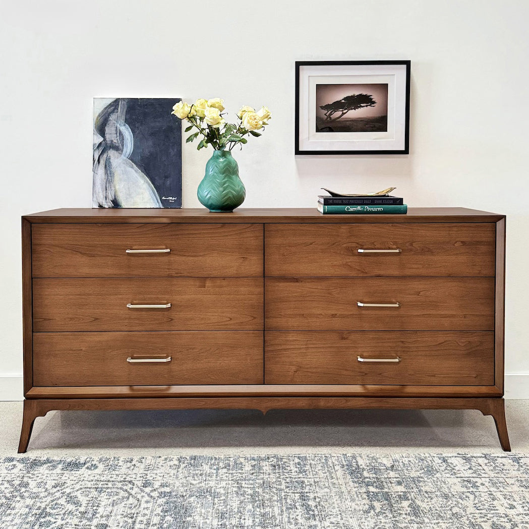 Redford House Bennett 6 Large Drawer Dresser