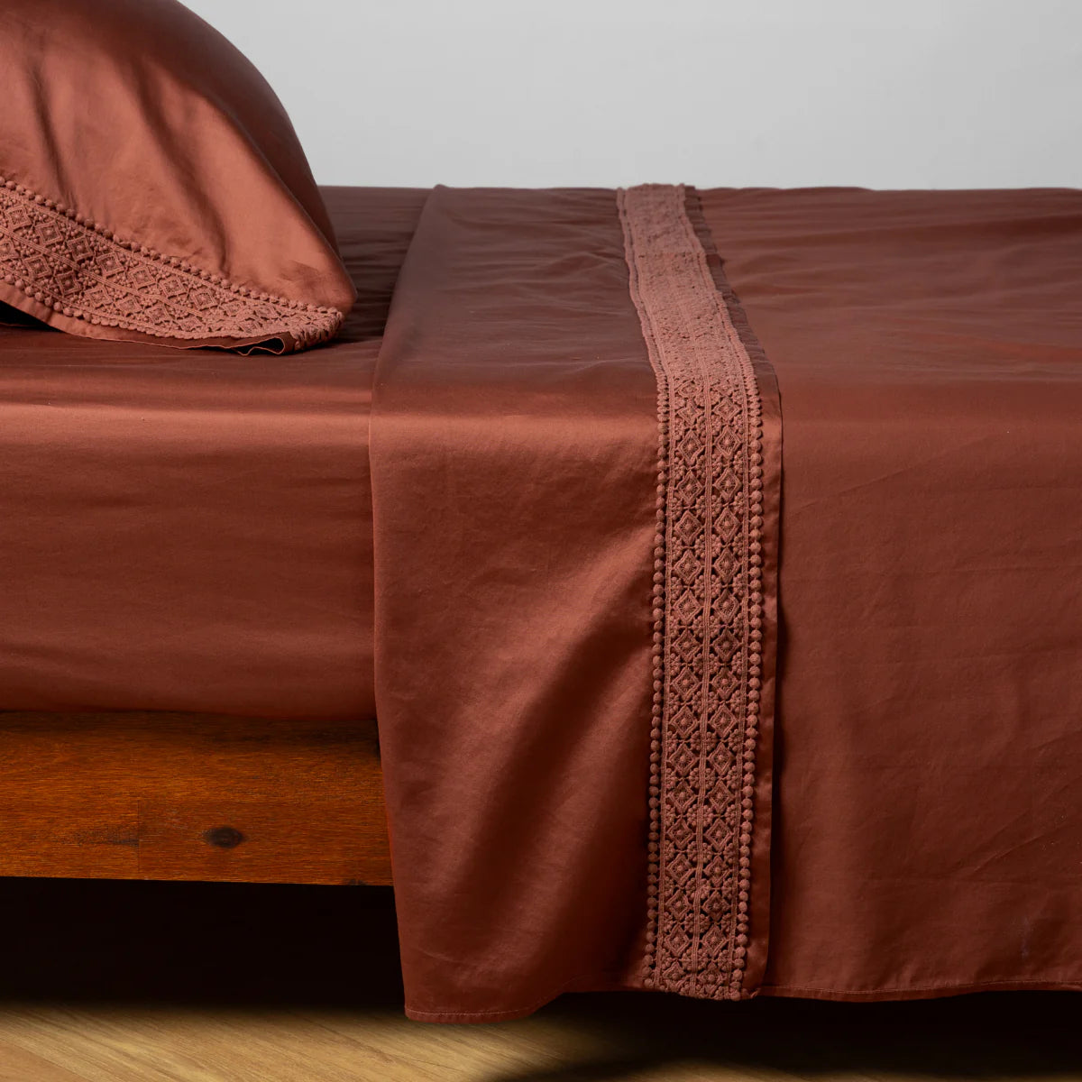 Bella Notte Bria Novola Lace Flat Sheet