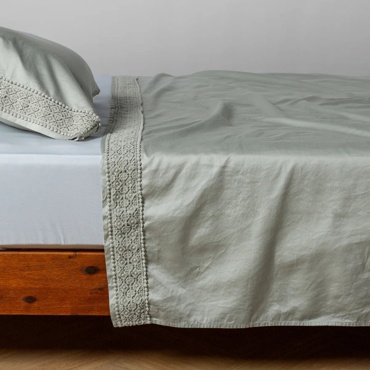 Bella Notte Bria Novola Lace Flat Sheet