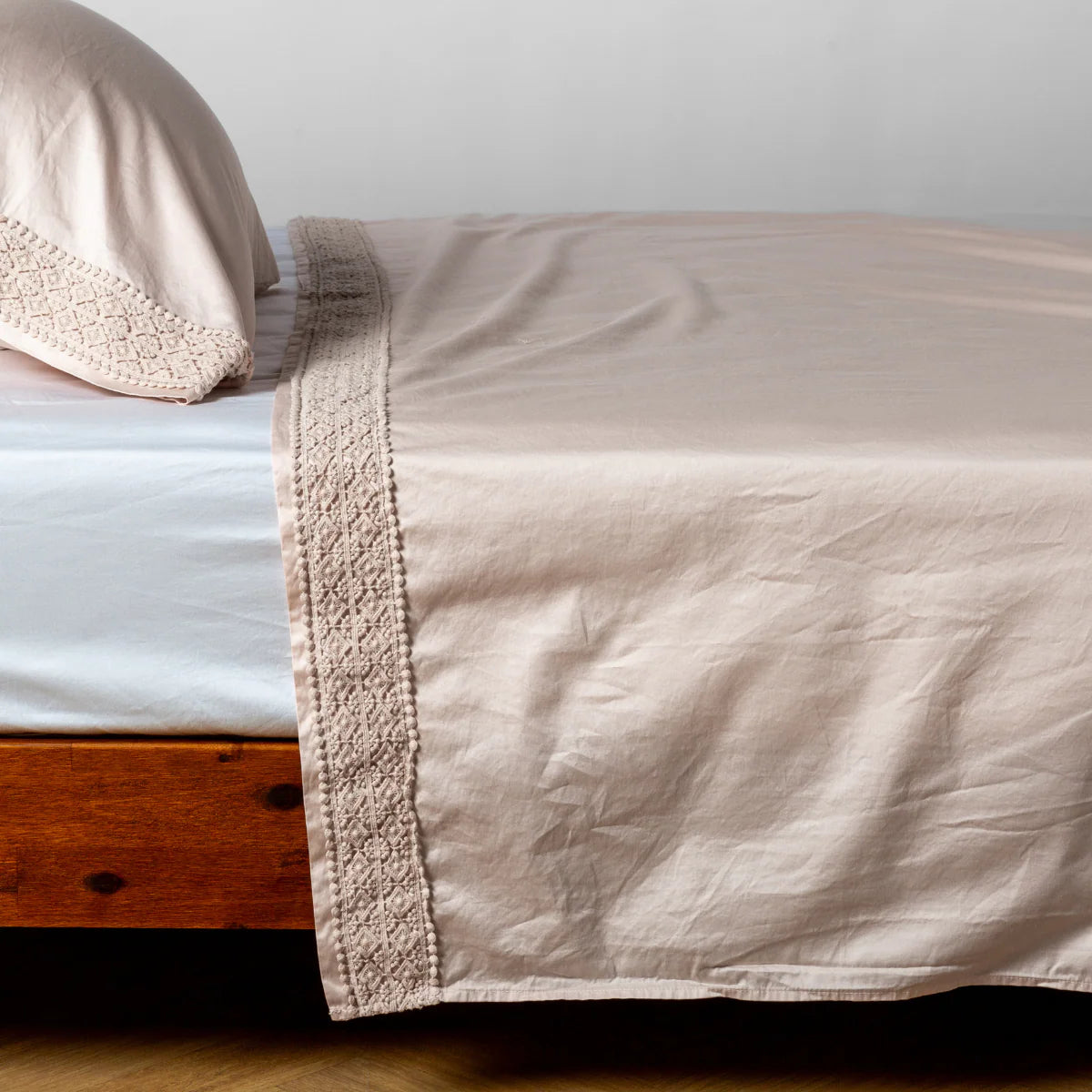 Bella Notte Bria Novola Lace Flat Sheet