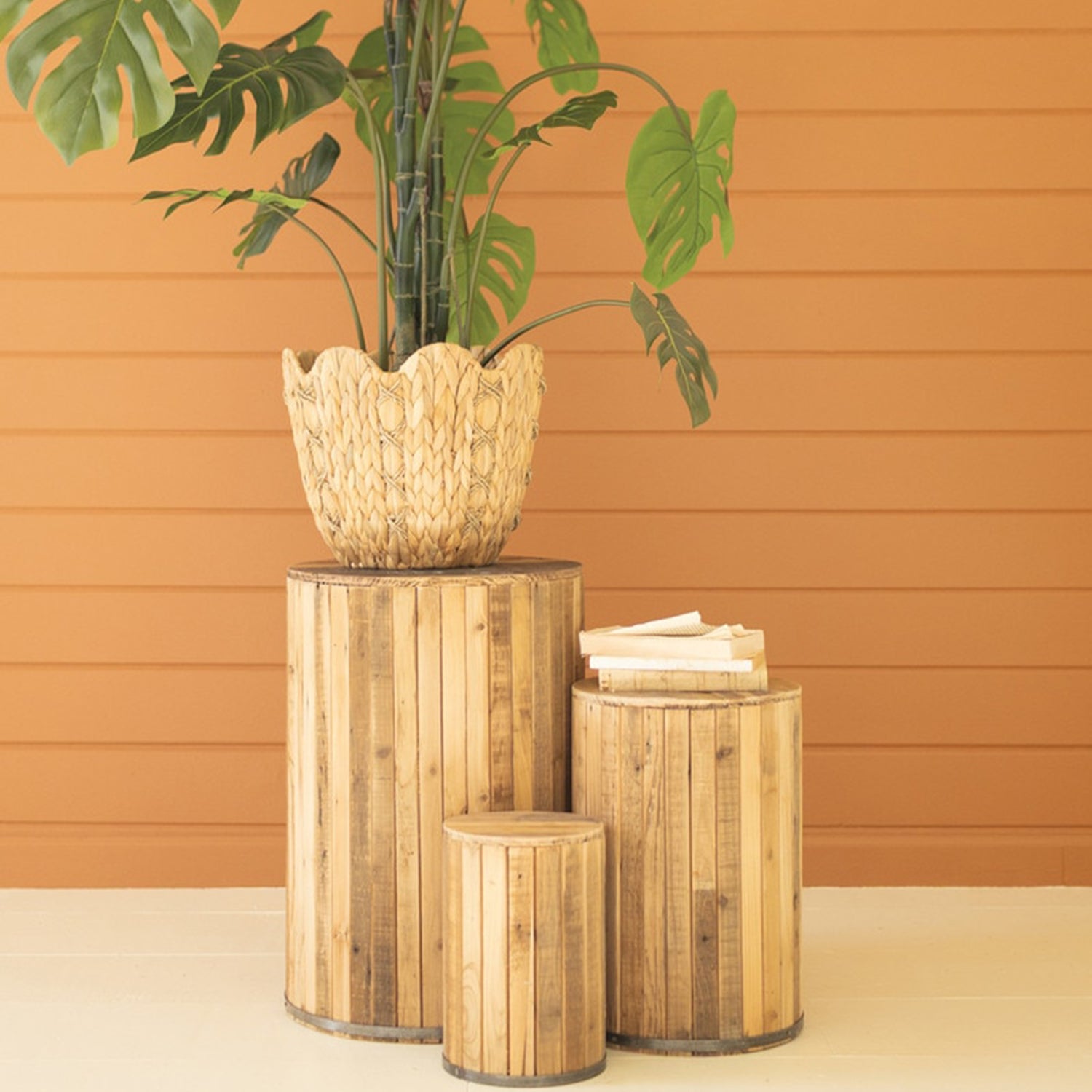 Round Recycled Wood Pedestasl Set of 3