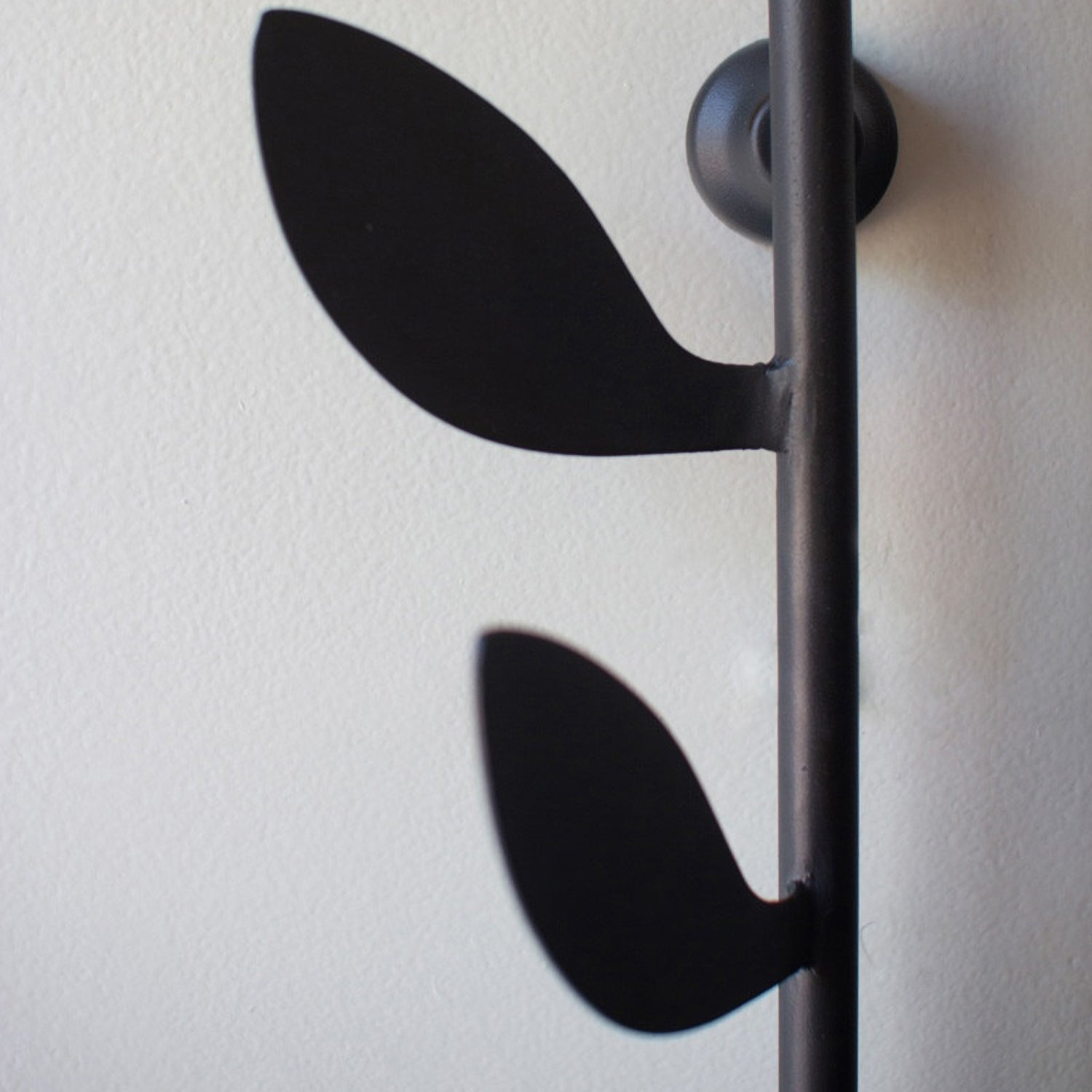 Iron Wall Coat Rack with Leaves
