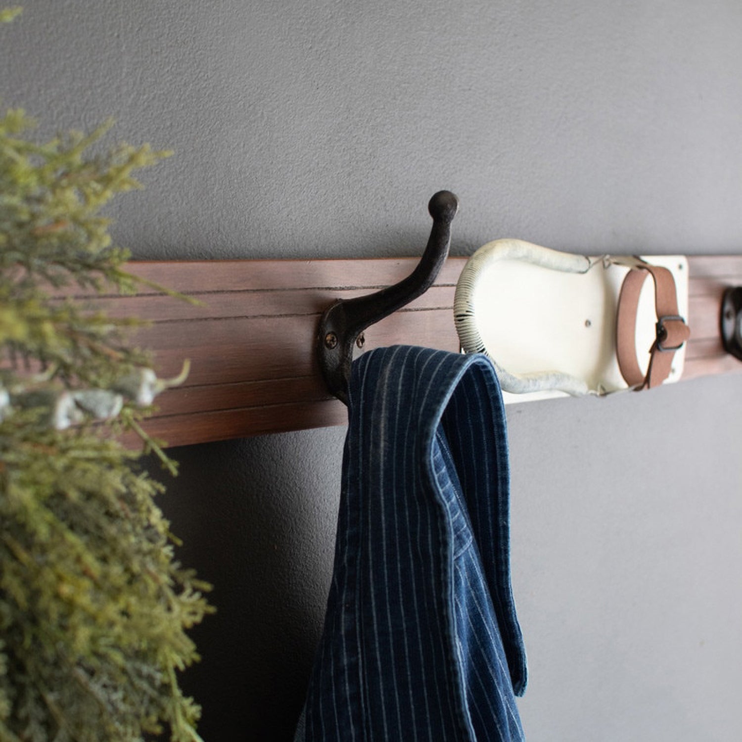 Wooden Ski Wall Coat Rack