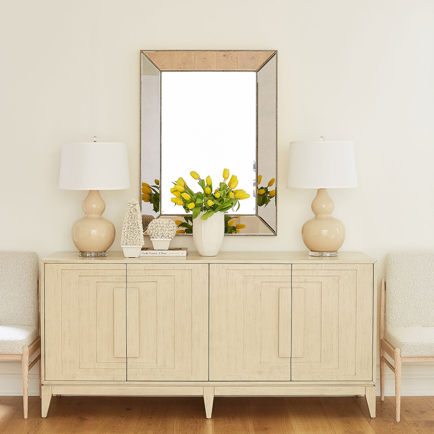 Villa and House Cooper 4 Door Cabinet