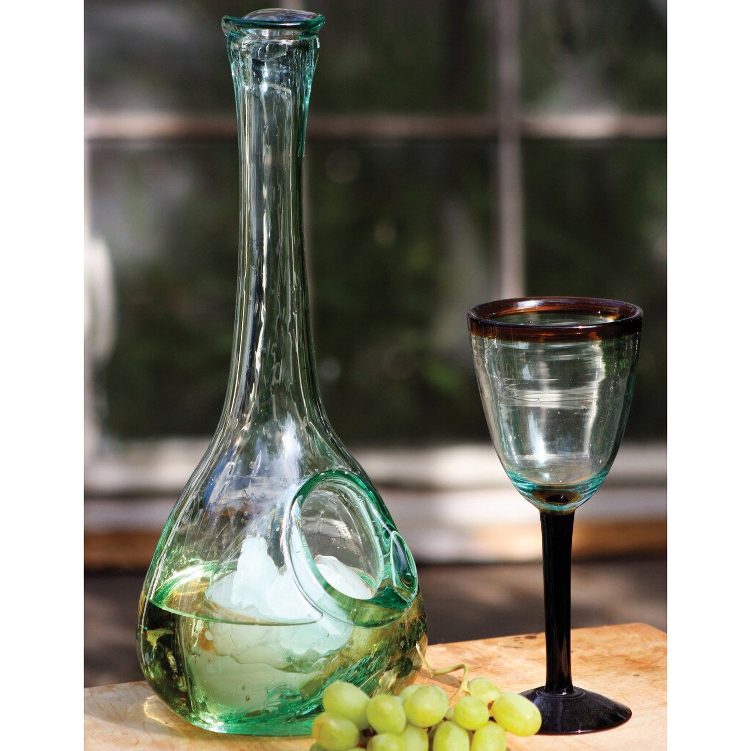 White Wine Glass Decanter with Ice Pocket