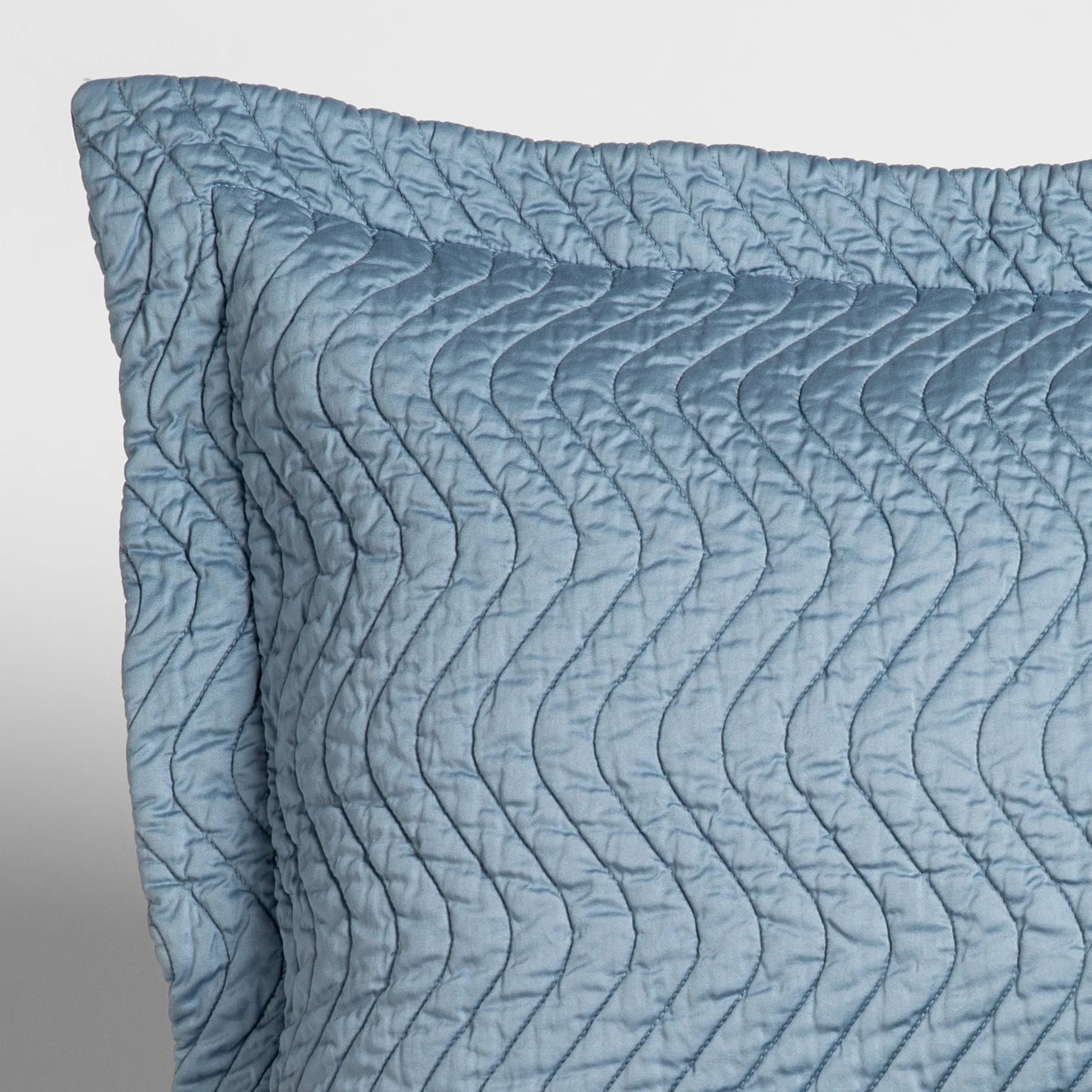 Bella Notte Cirillo Throw Pillow