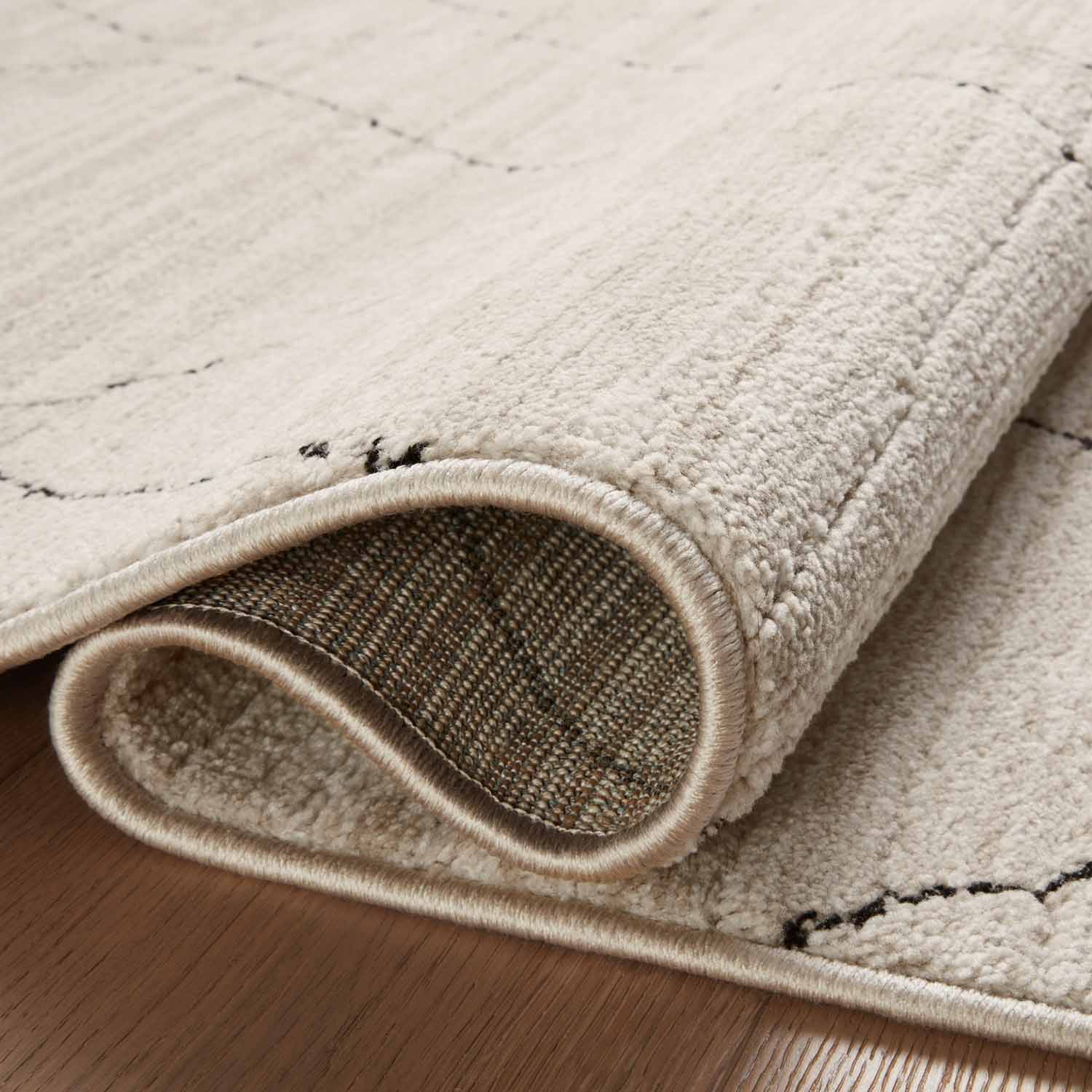 Loloi Darby Sand/Charcoal Power Loomed Rug