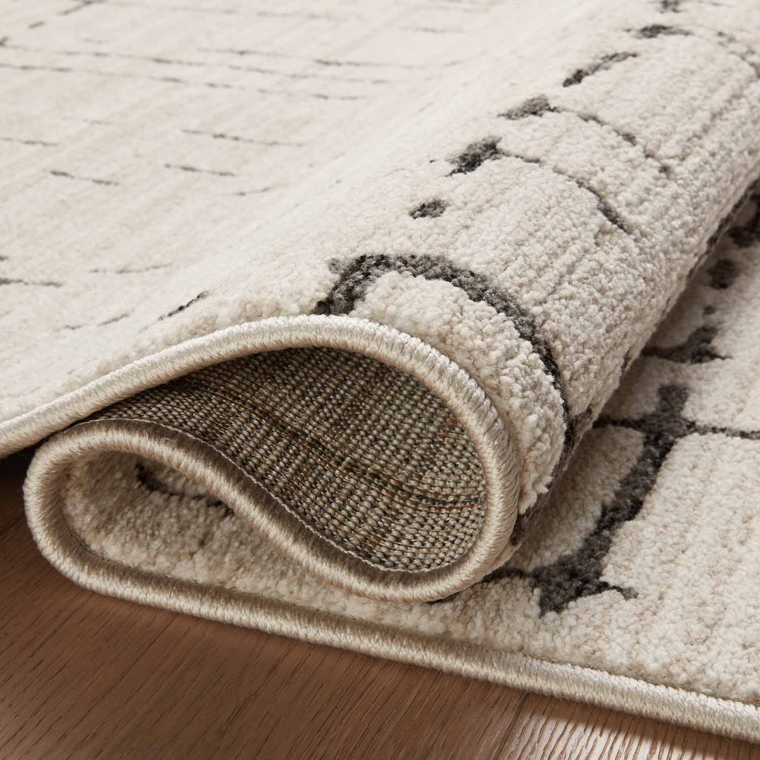 Loloi Darby Sand/Dark Gray Power Loomed Rug