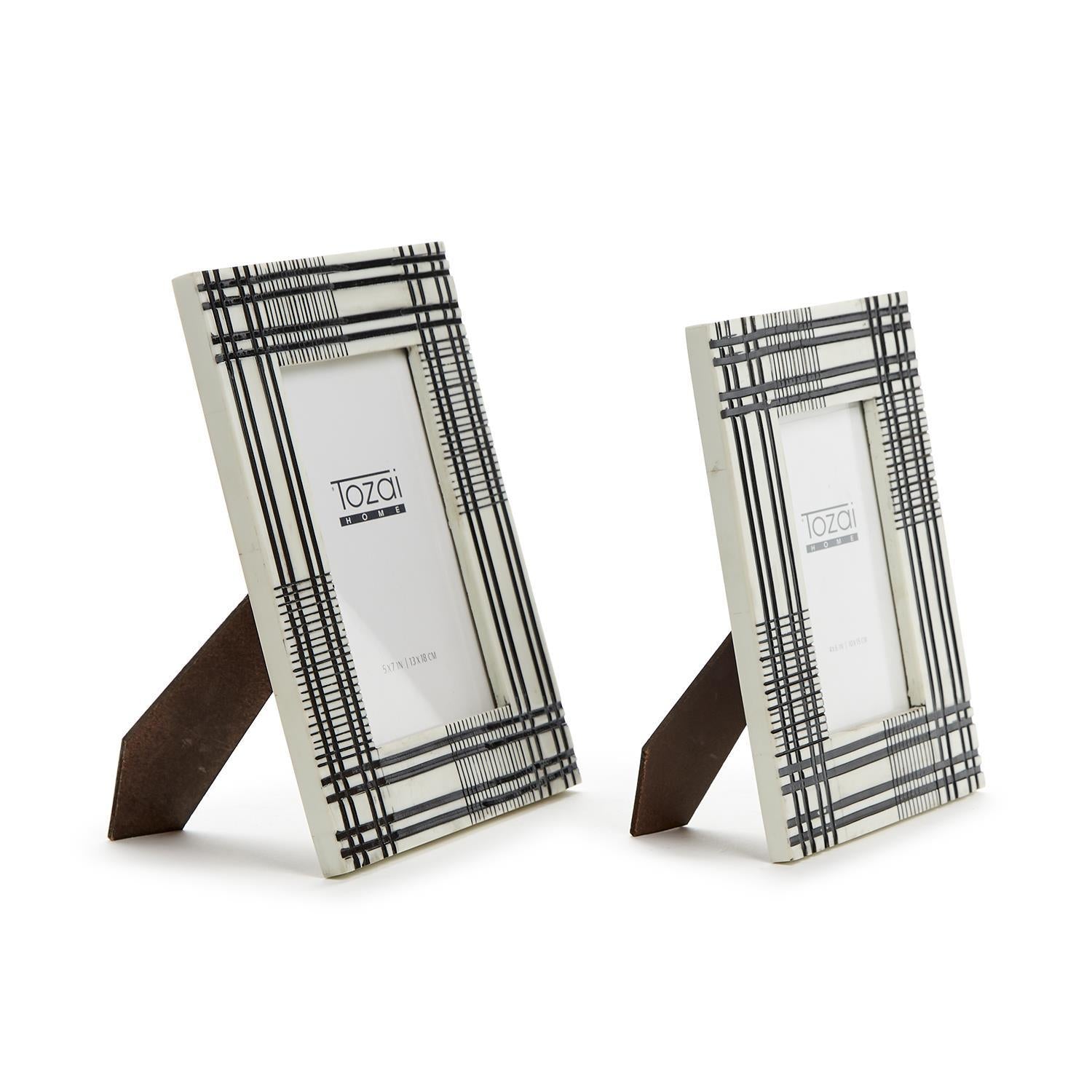 Black and White Photo Frame Set of 2