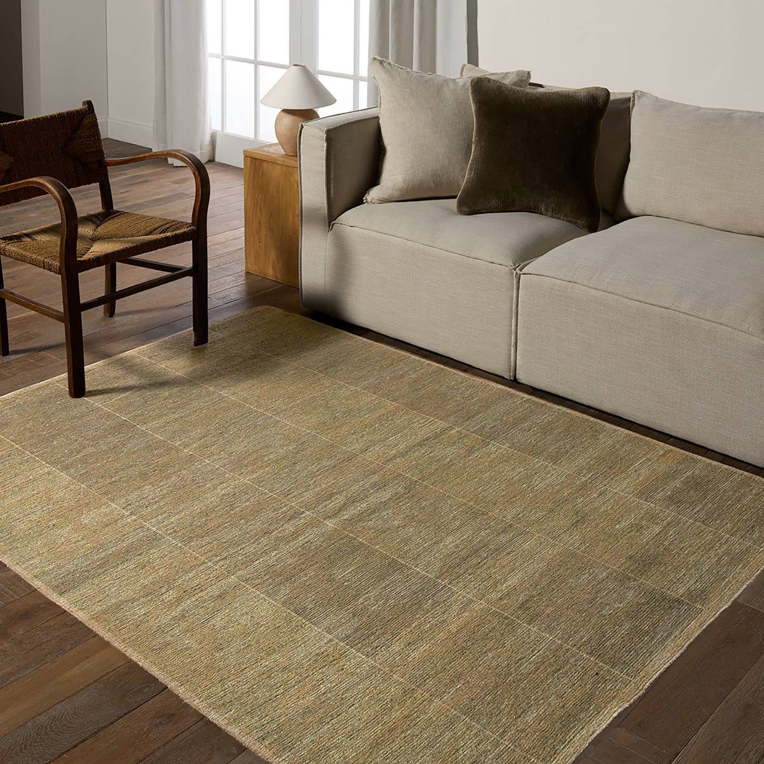 Label J by Jaipur Living Edage Saith Power Loomed Rug