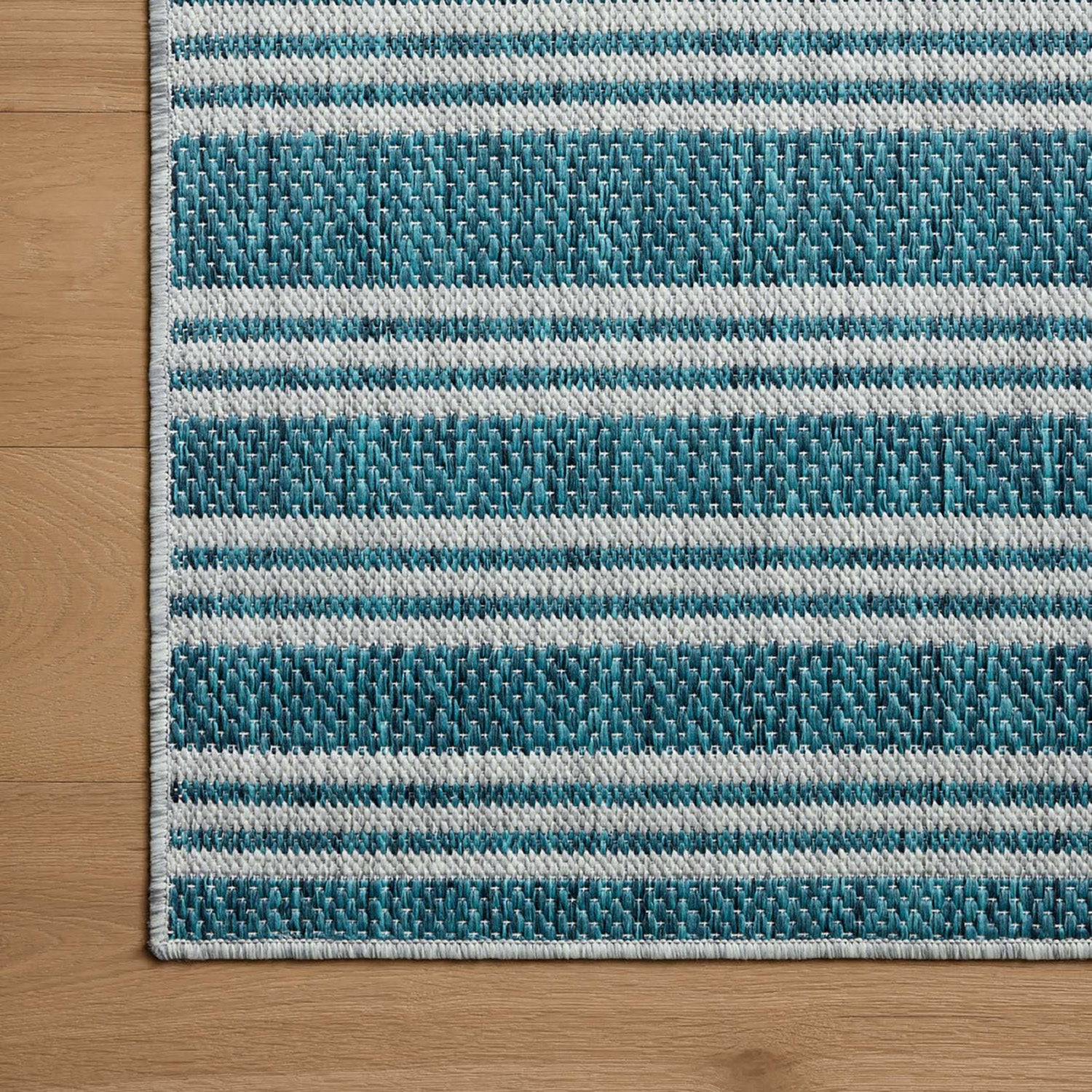 Loloi Easton Teal/Fog Indoor/Outdoor Rug