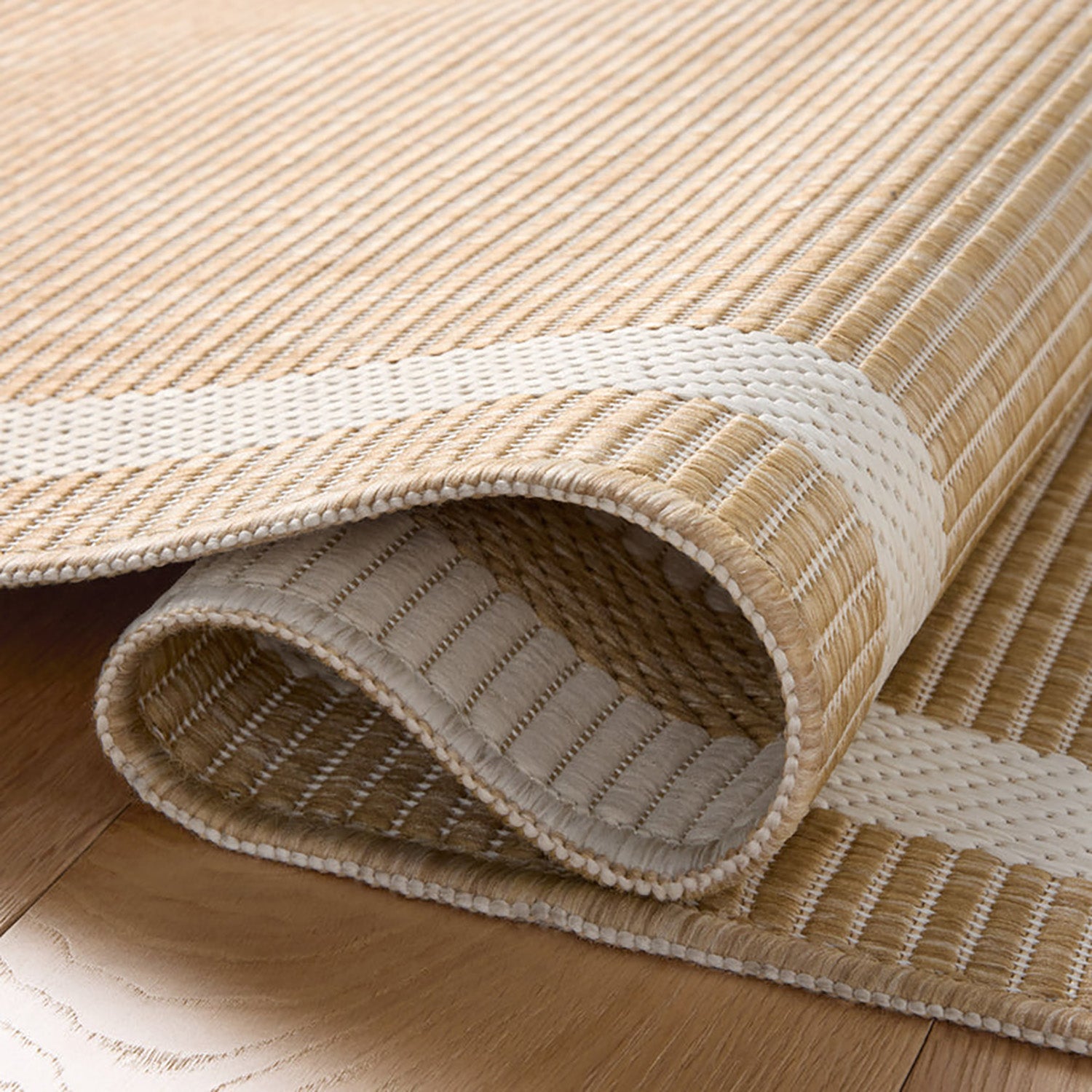 Loloi Easton Wheat/Ivory Indoor/Outdoor Rug