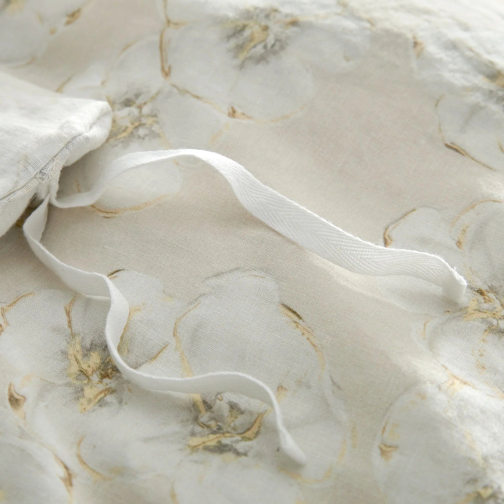 Peacock Alley Ella Linen Duvet Set