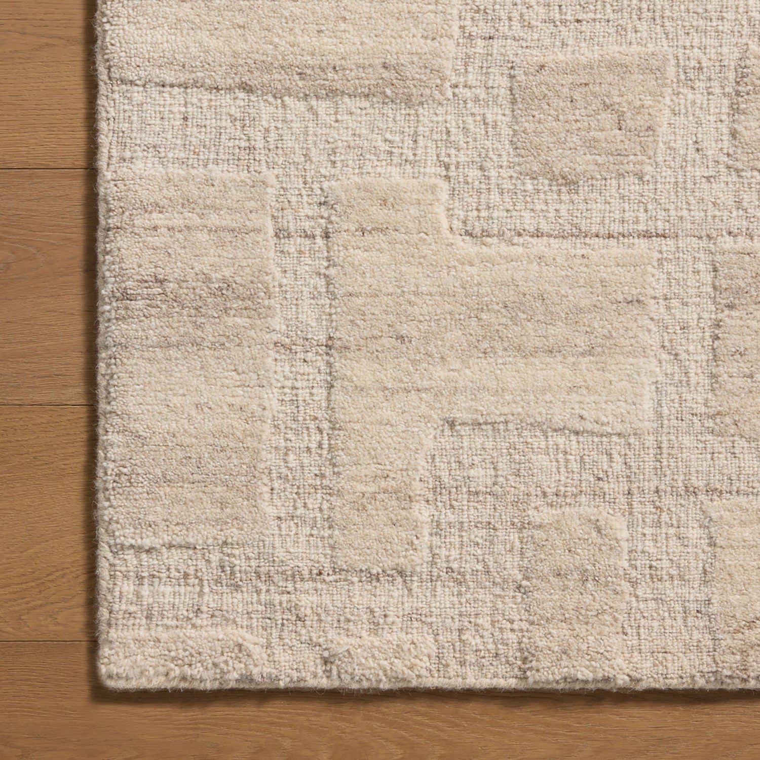 Loloi Hartley Ivory/Natural Hand Tufted Rug
