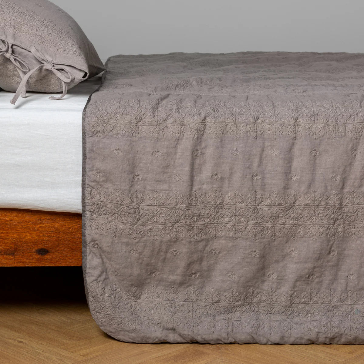 Bella Notte Ines Bedspread