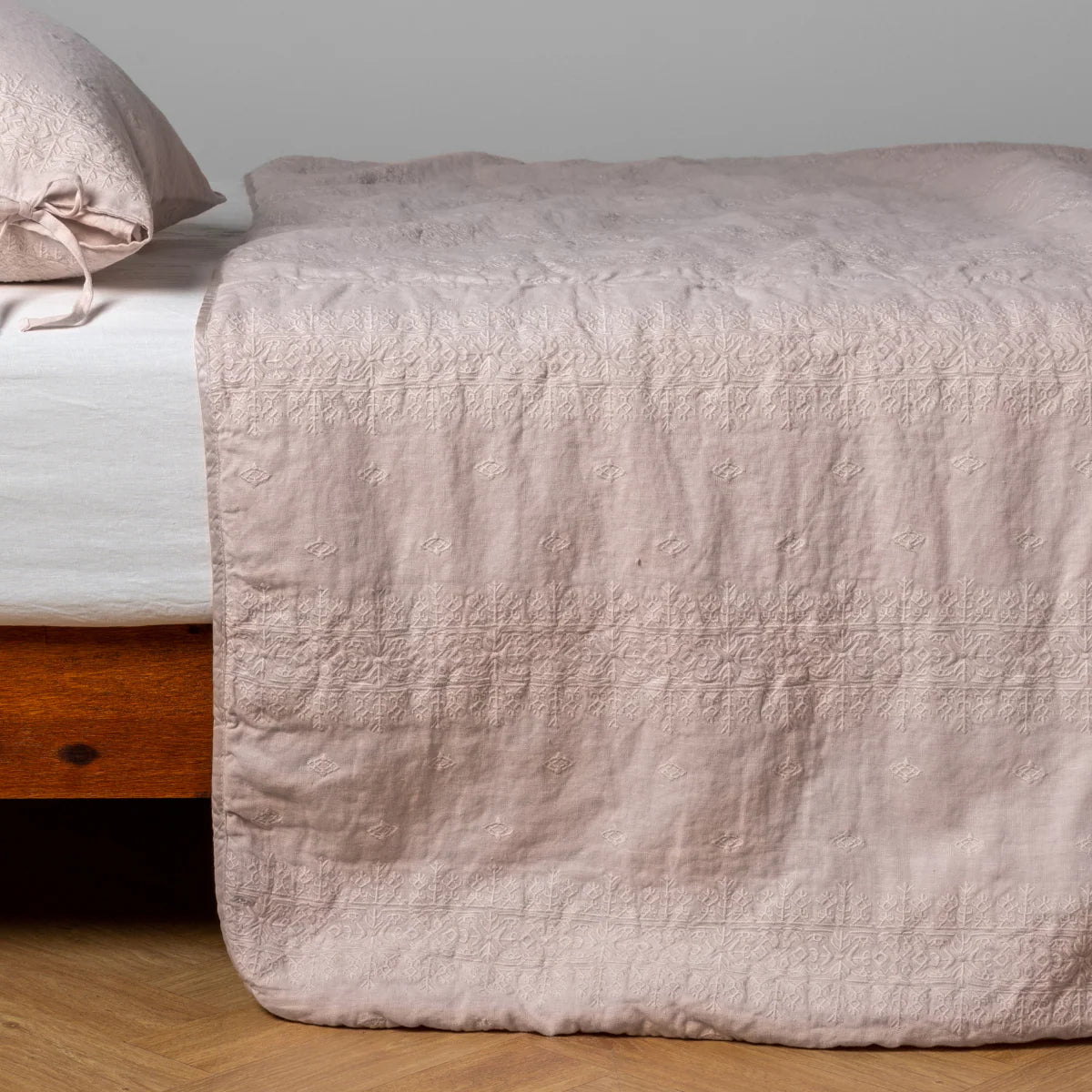 Bella Notte Ines Bedspread