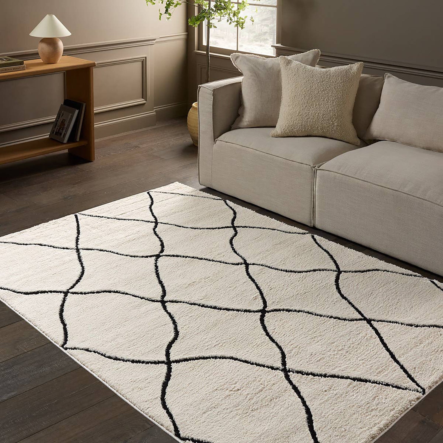 Label J by Jaipur Living Jaida Treble Power Loomed Rug