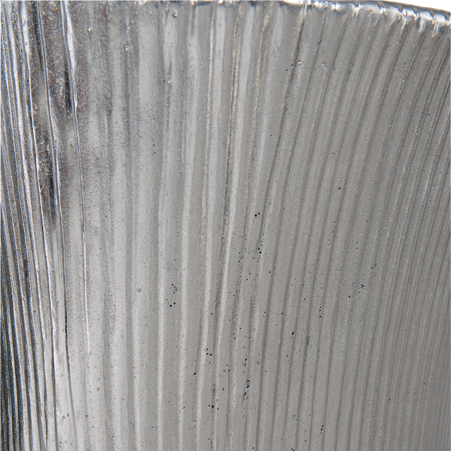 Bernhardt Interiors Serpentine Round 54in Dining Table