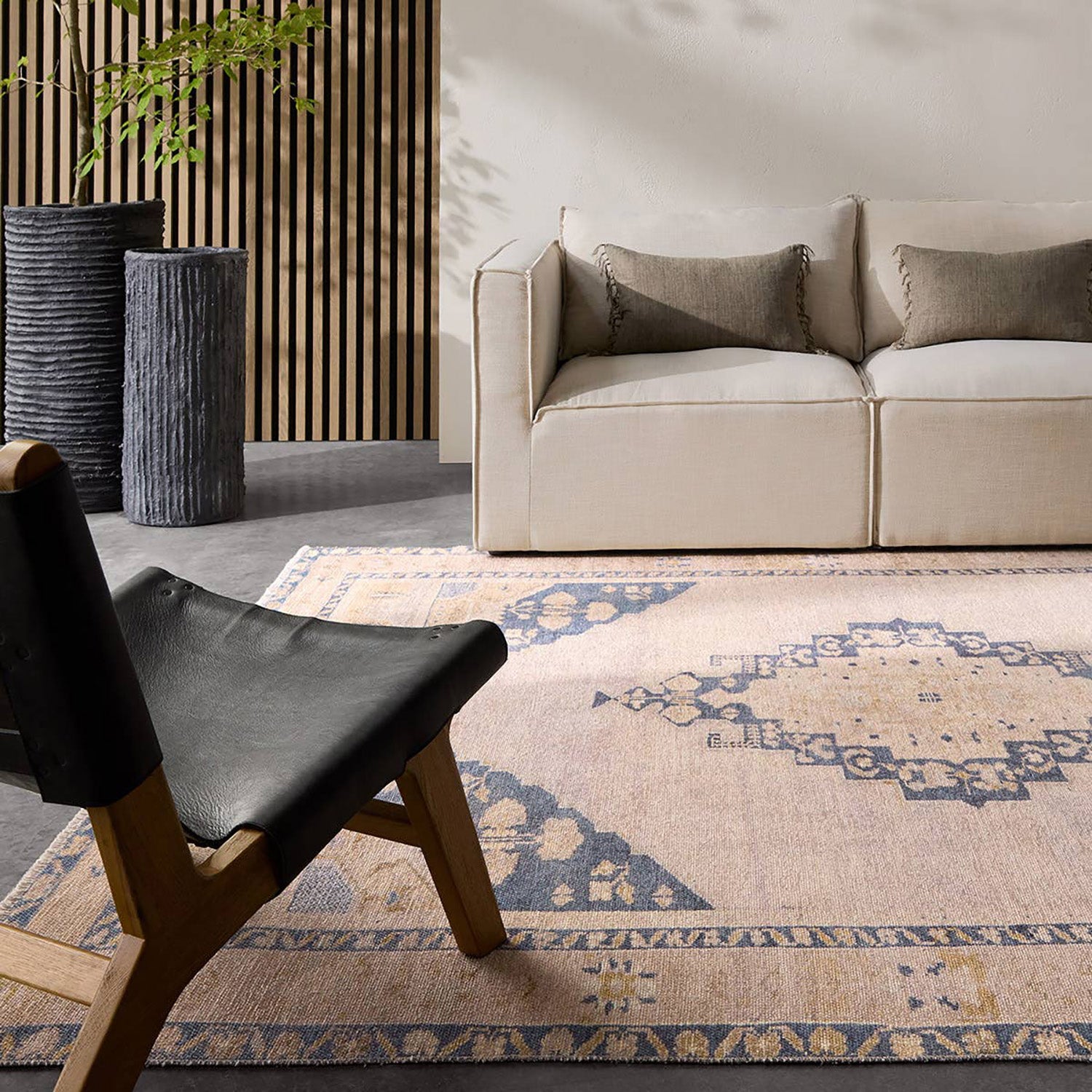 Label J by Jaipur Living Lumal Debolo Power Loomed Rug